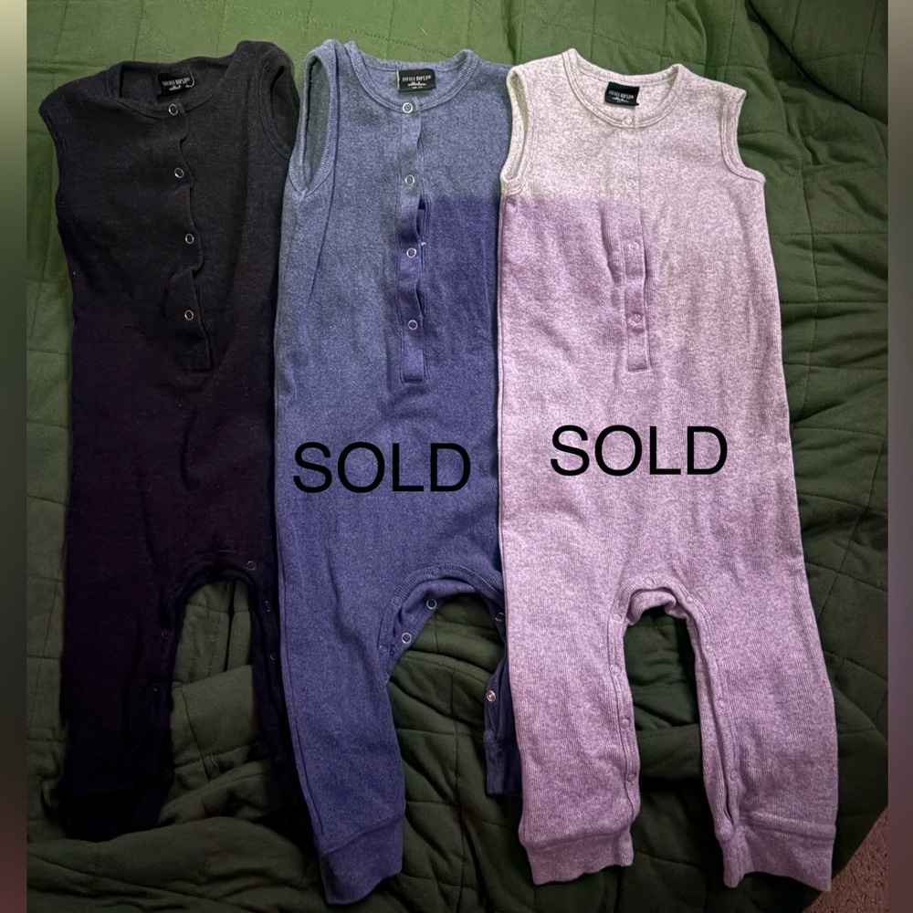 2-3T dark grey Little Bipsy Sleeveless Rompers x 1